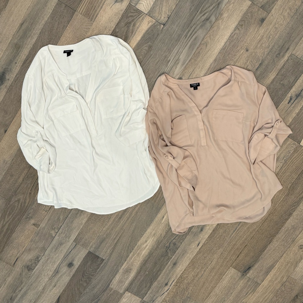 Like New TORRID Harper Georgette Pullover 3/4 Sleeve Blouse. Set of 2. Size 1.